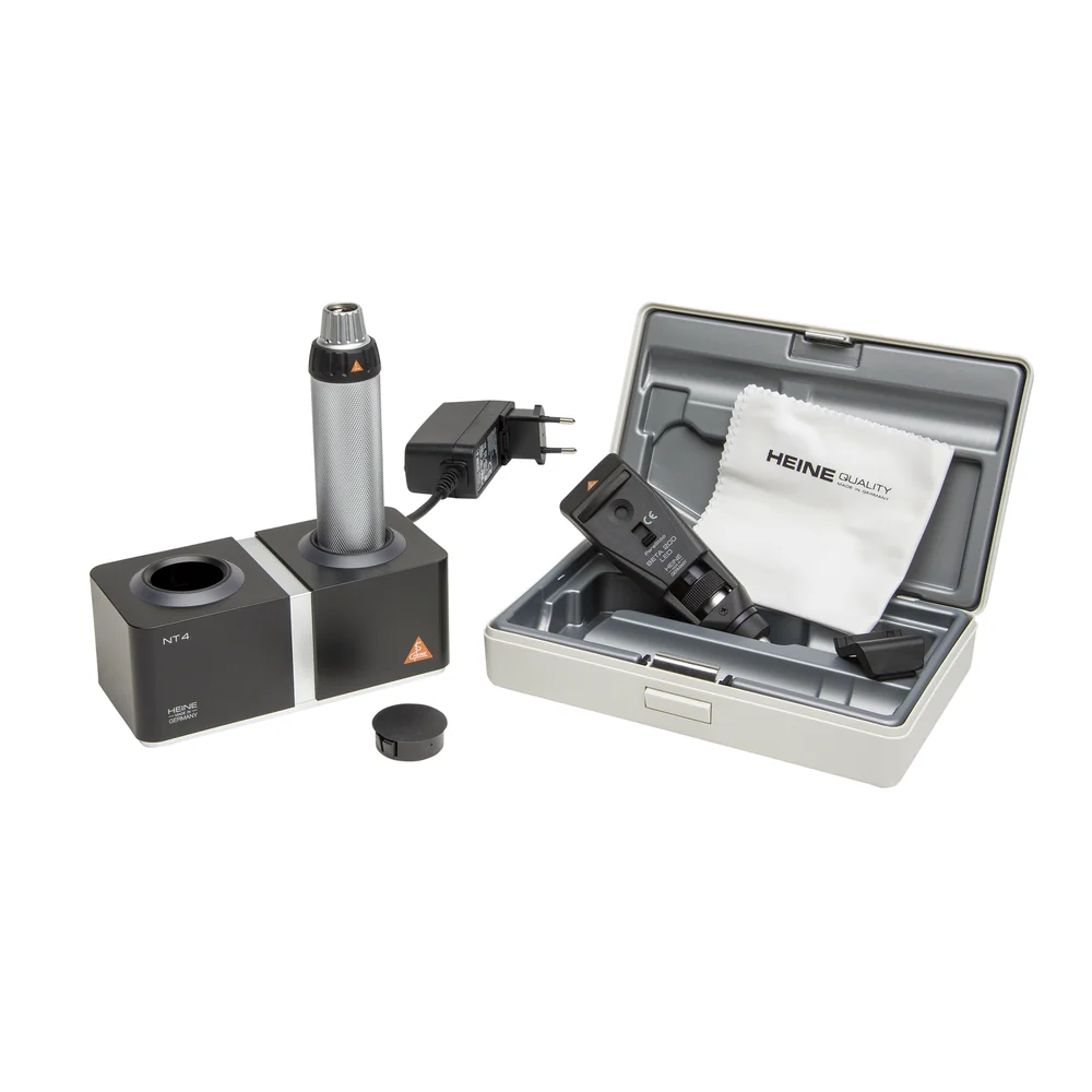 HEINE BETA 200 LED Retinoscope with table charger